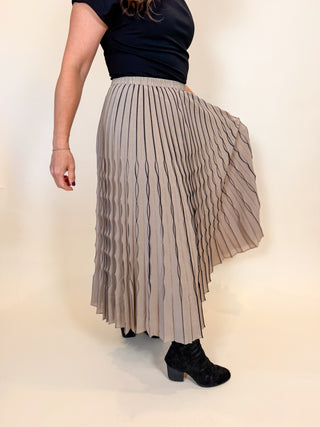 Linework Pleated Midi Skirt