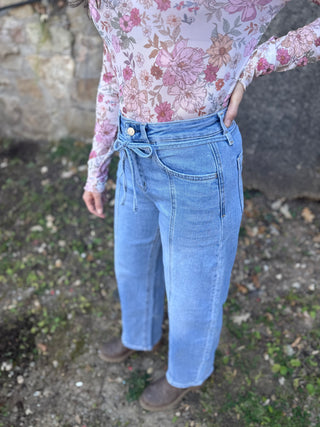 Hayden Barrel Tie Jeans