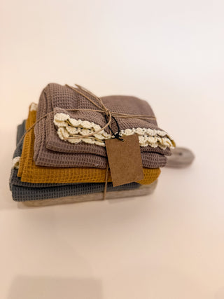 Cotton Tea Towels + Mango Wood Cutting Board Set