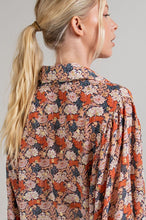 Load image into Gallery viewer, Button Down Puff Sleeve Blouse
