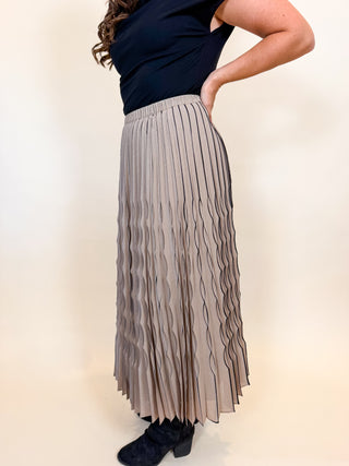 Linework Pleated Midi Skirt