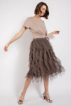 Load image into Gallery viewer, Embellished Tulle Layered Midi Skirt

