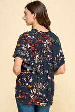 Load image into Gallery viewer, Floral Printed Top
