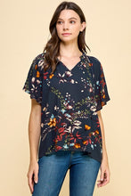 Load image into Gallery viewer, Floral Printed Top
