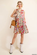 Load image into Gallery viewer, Floral Print Halter Dress
