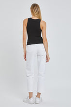 Load image into Gallery viewer, Round Neck Basic Tank
