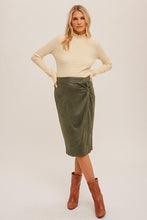 Load image into Gallery viewer, Textured Weave Turtleneck Top
