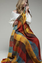 Load image into Gallery viewer, Chunky Plaid Throw Blanket
