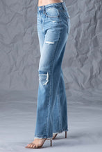 Load image into Gallery viewer, 90’s Dad Jeans
