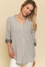 Load image into Gallery viewer, Frayed Hem Top
