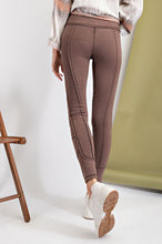 Load image into Gallery viewer, Reverse Seam Leggings
