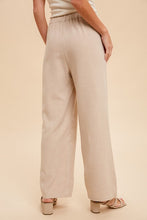 Load image into Gallery viewer, Textured Woven Wide Leg Pants

