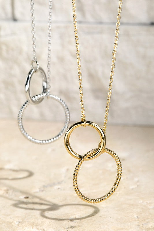 Textured Ring Pendant Necklace