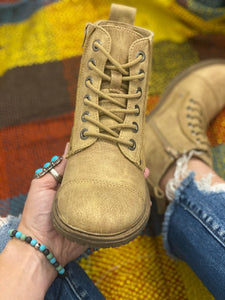 Birdie Boot