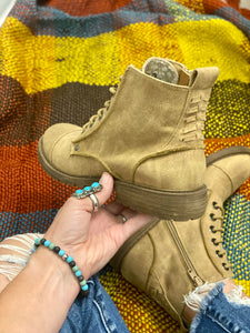 Birdie Boot