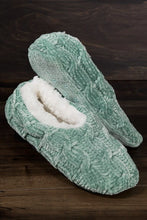 Load image into Gallery viewer, Chenille Cable Knit Slipper
