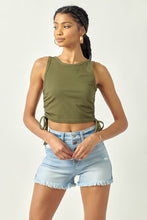 Load image into Gallery viewer, Corine Button Fly Shorts by KanCan

