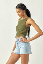 Load image into Gallery viewer, Corine Button Fly Shorts by KanCan
