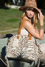 Load image into Gallery viewer, Handmade Tiger Motif Bag
