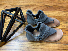 Load image into Gallery viewer, Journey Sandals
