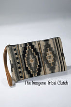 Load image into Gallery viewer, Handmade Clutch Wristlet
