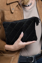 Load image into Gallery viewer, Velvet Metallic Quilted Pouch
