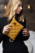 Load image into Gallery viewer, Velvet Metallic Quilted Pouch
